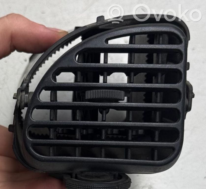 Ford Transit Šoninės oro grotelės 
