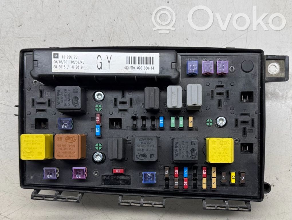 Opel Astra H Fuse box set 