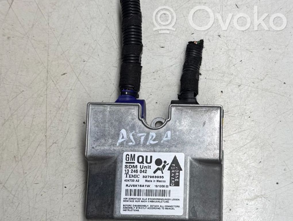 Airbag control unit/module   13246042,327963935,404733A2