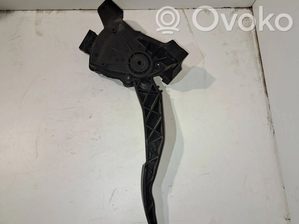 Mitsubishi Colt Accelerator throttle pedal 