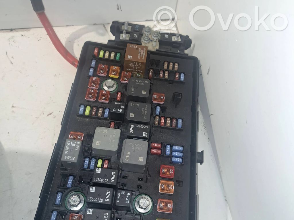 Opel Insignia A Módulo de fusible 