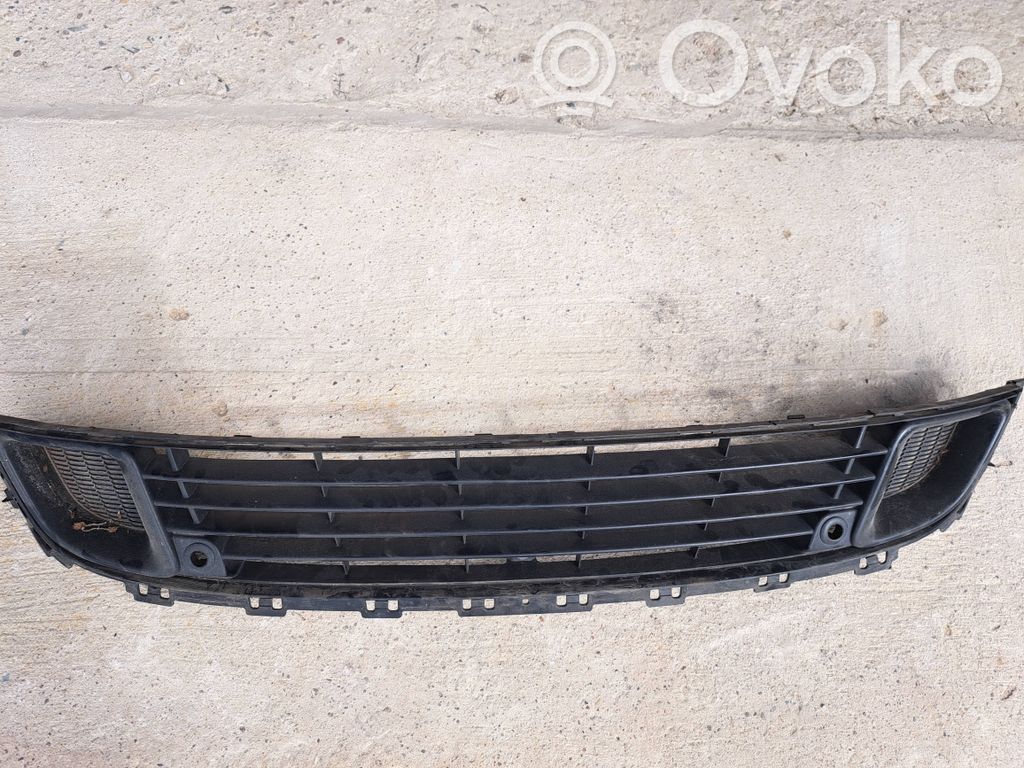 Citroen C5 Rejilla inferior del parachoques delantero 