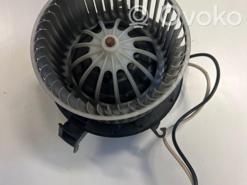 Mazā radiatora ventilators   U7253002,25020140