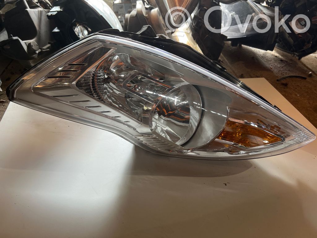 Headlight/headlamp   0077R00,8M5113W030AF
