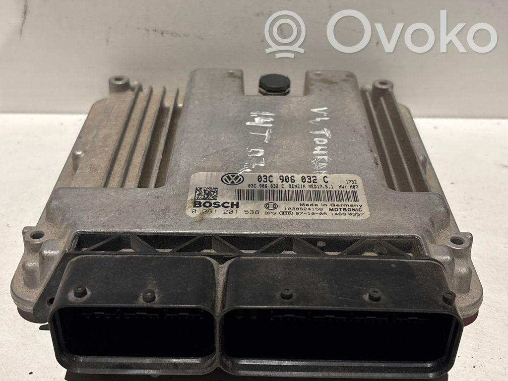 Engine control unit/module   03C906032C,0261201538