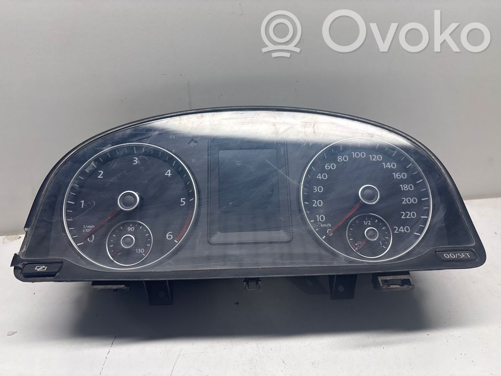 Volkswagen Caddy Speedometer (instrument cluster) 