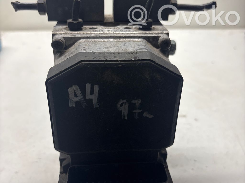 Audi A4 S4 B5 8D Bomba de ABS 