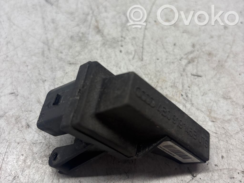 Antenos stiprintuvas   4B0919145B