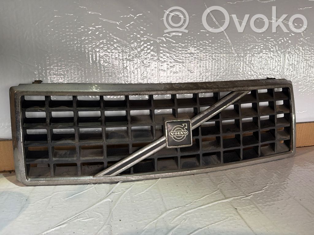 Front grill   445142,445145