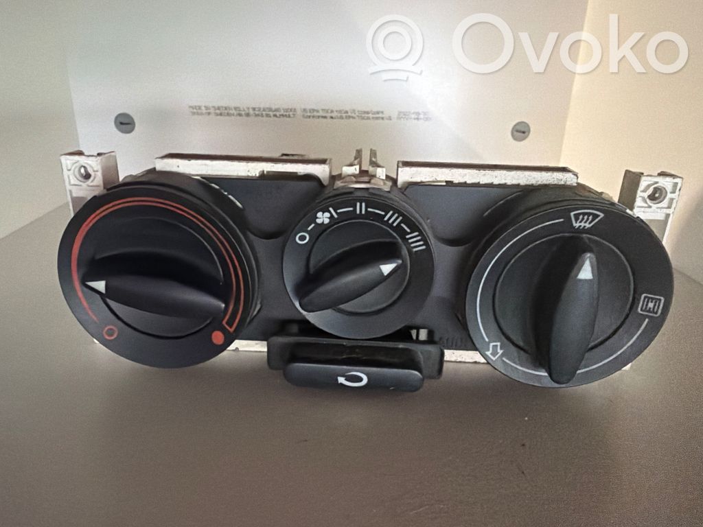Audi A4 S4 B5 8D Unitate control climatizare 