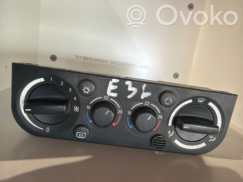 Climate control unit   E366411,13873479