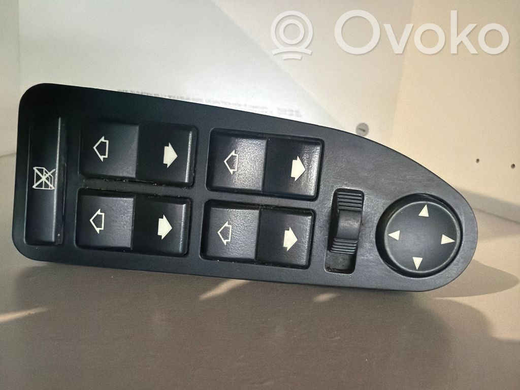 Interruptor del elevalunas eléctrico   6904306,703225