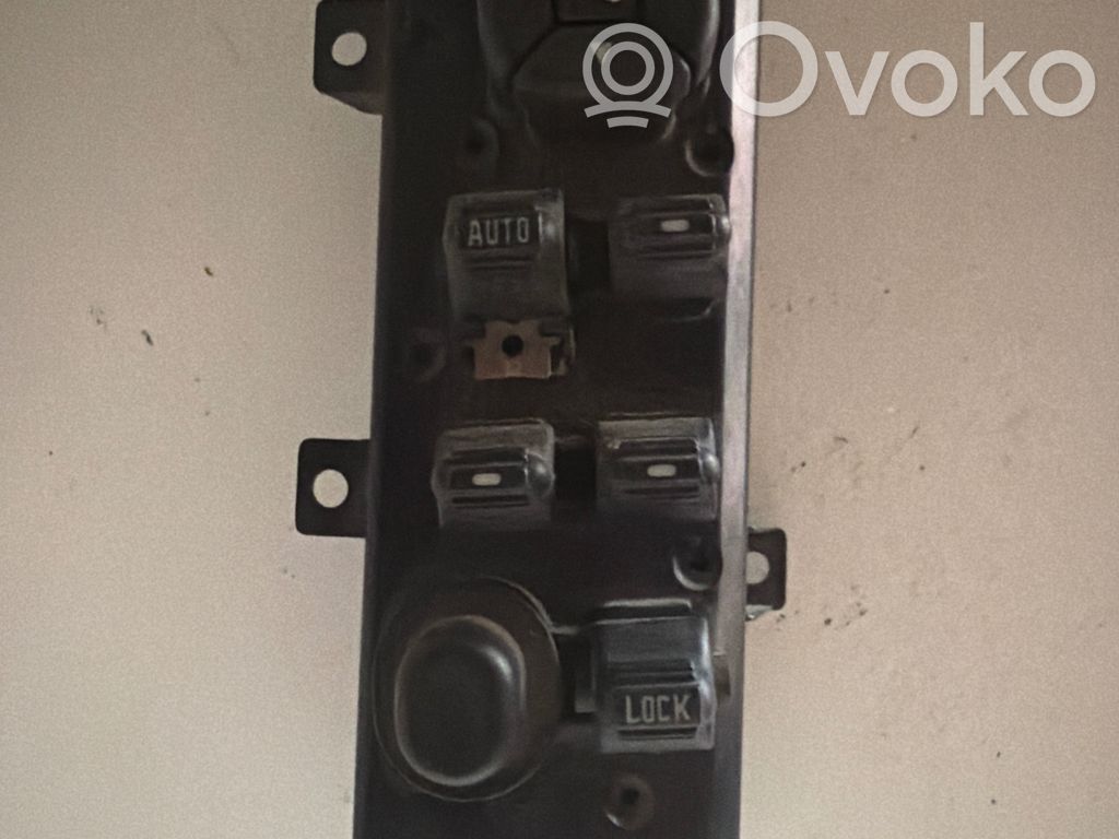 Przyciski szyb   5HB63DX9AC,30505L,7721521A