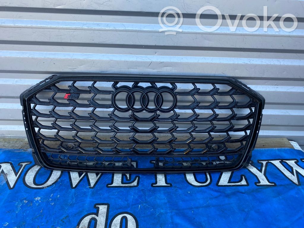 Audi Q7 4M Etusäleikkö 