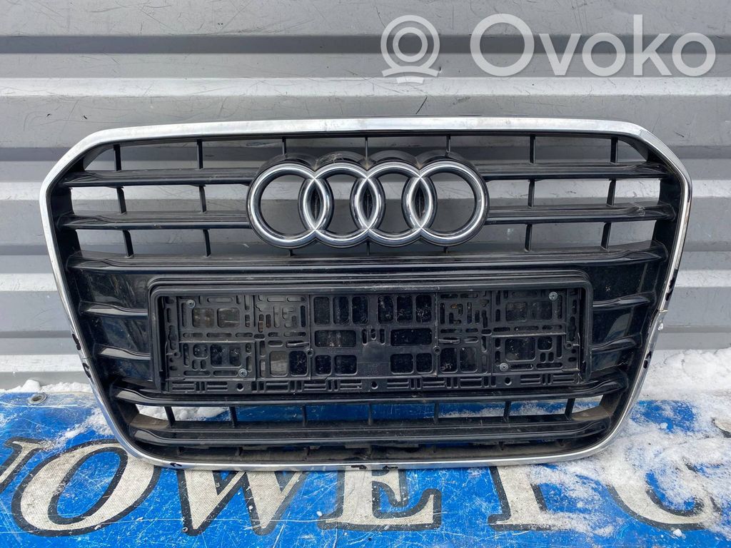 Audi A6 C7 Front bumper upper radiator grill 