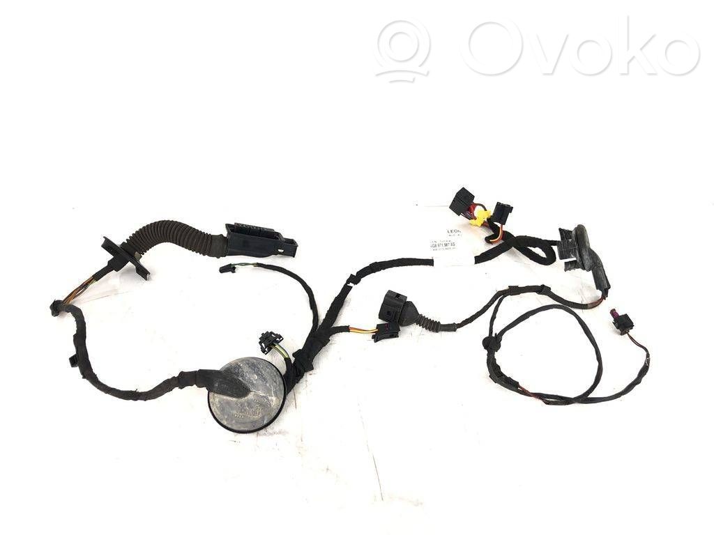 Cableado de puerta trasera   4G8971687AS,TAB010403BE