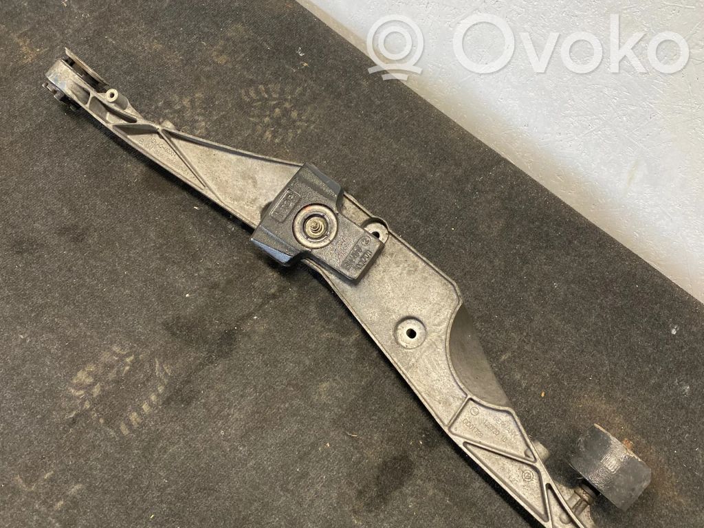 BMW X1 F48 F49 Rear differential/diff mount bracket 