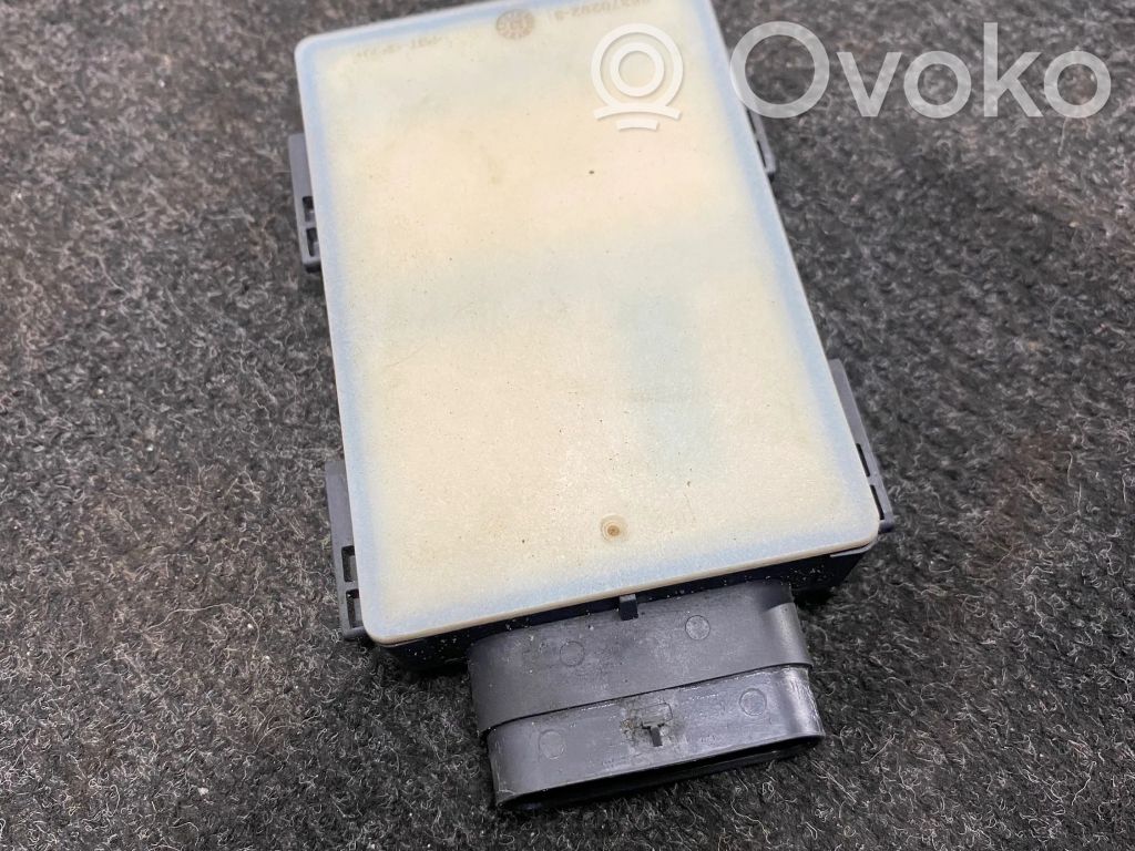 BMW 5 G30 G31 G38 Módulo de control de punto muerto 