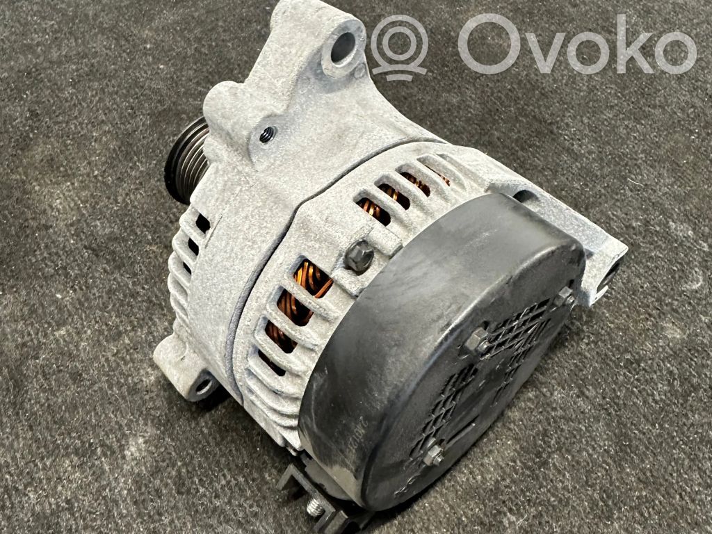BMW 2 F44 Generatorius 