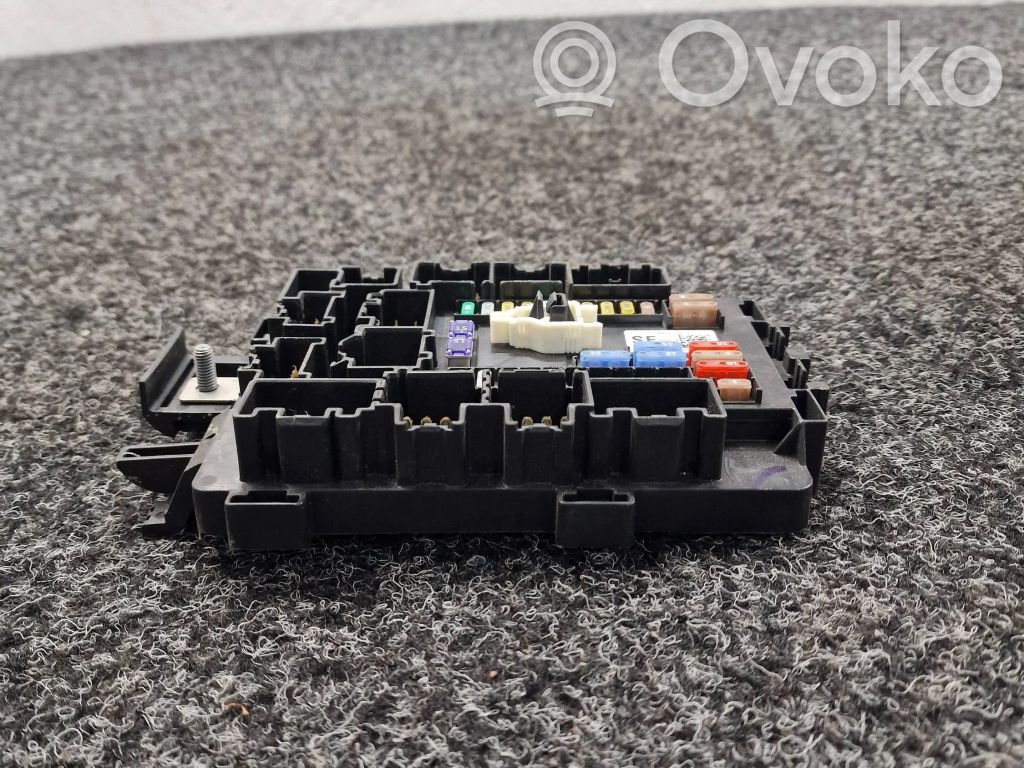 Tesla Model S Fuse module 