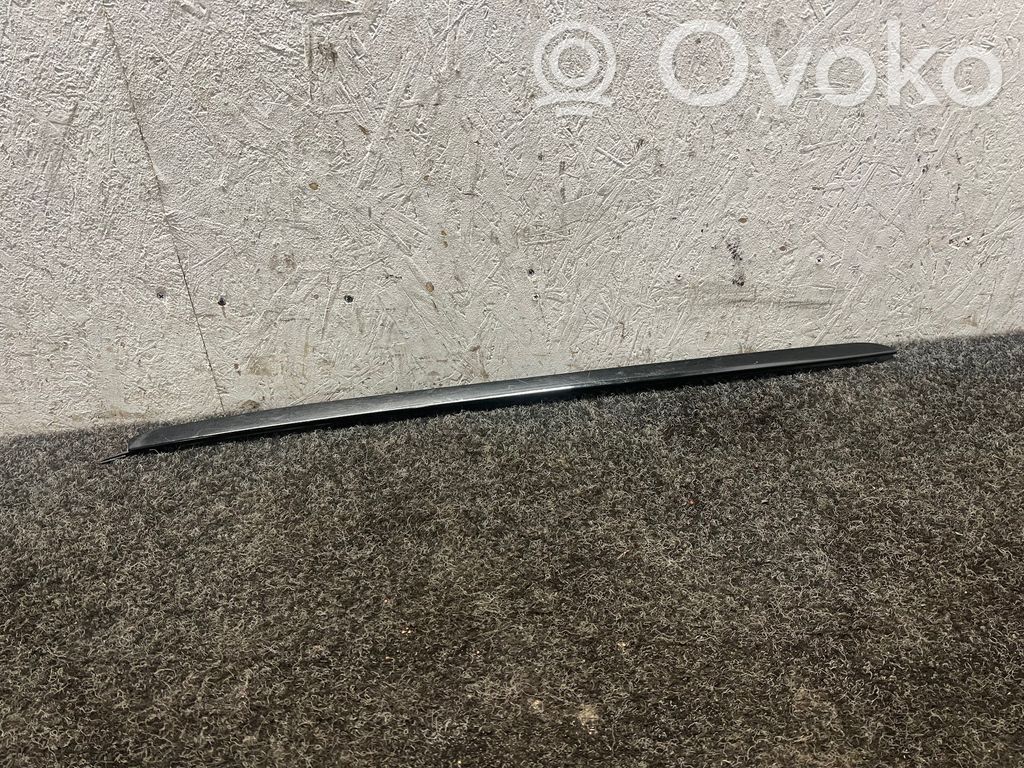 BMW X6 F16 Windshield trim 