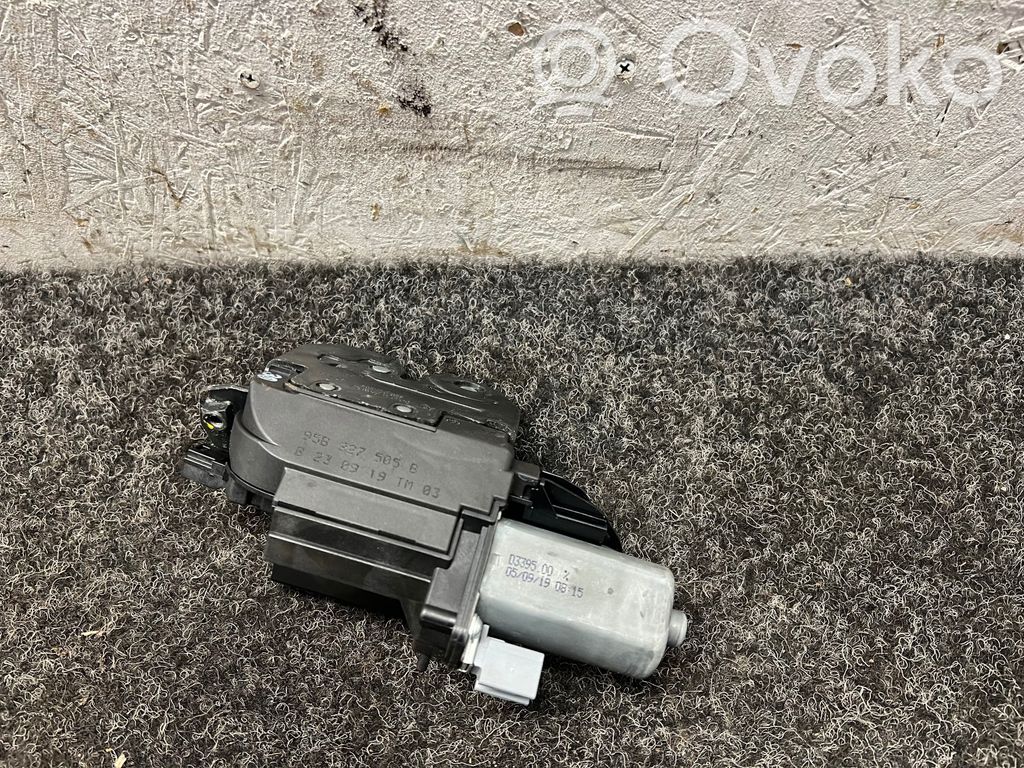 Porsche Macan (95B) Tailgate/trunk/boot lock/catch/latch 
