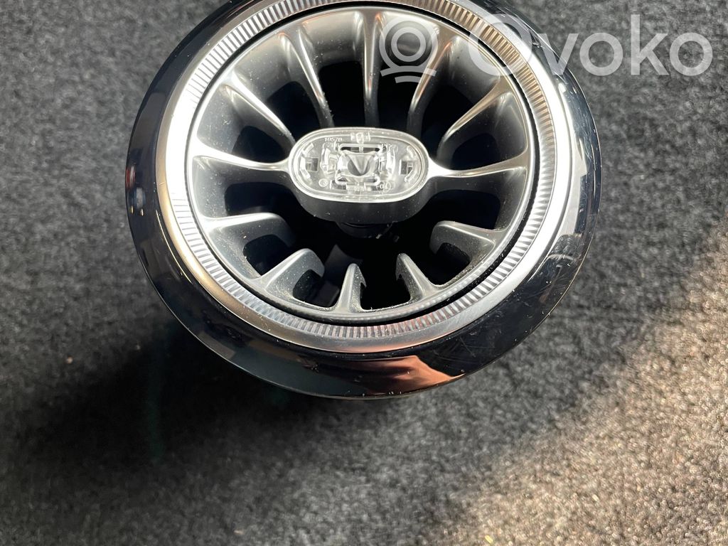 Mercedes-Benz CLS C257 Boczna kratka nawiewu deski rozdzielczej 