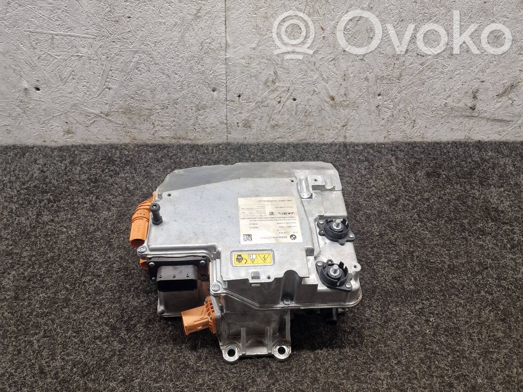 BMW i4 Voltage converter inverter 