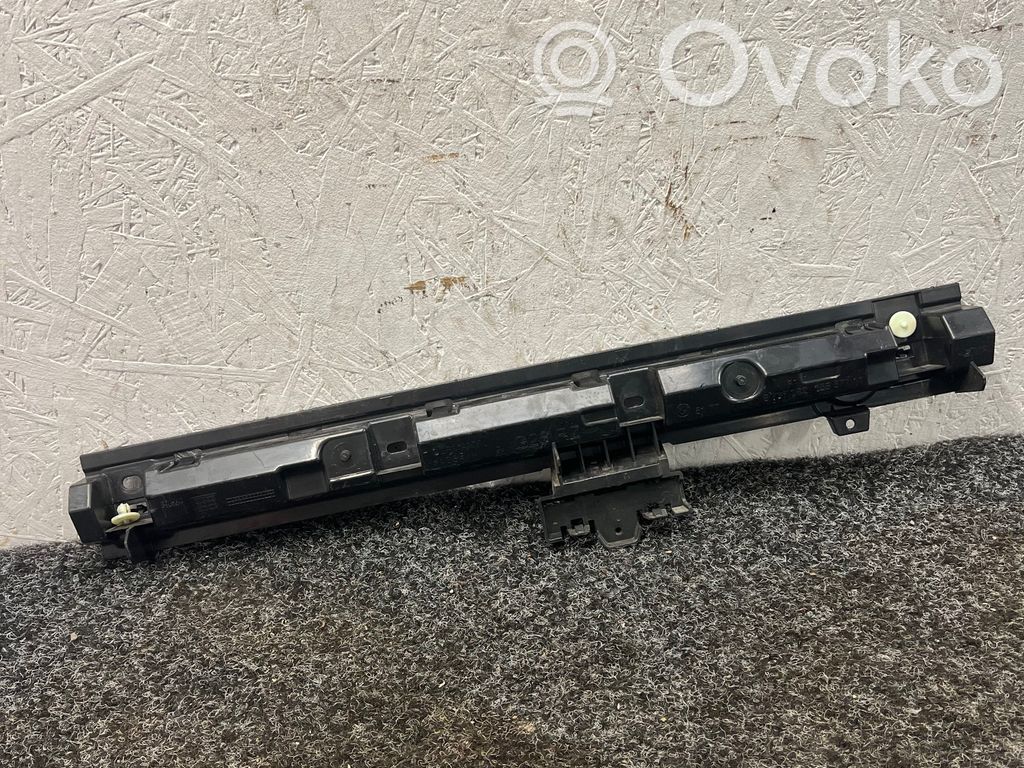 BMW i4 Sill supporting ledge 