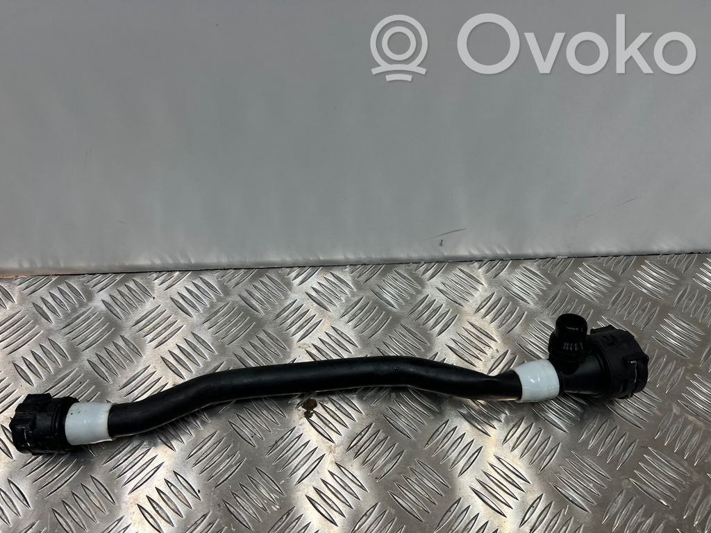 BMW i4 Engine coolant pipe/hose 