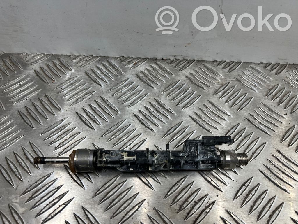 BMW M5 F90 Inyector de combustible 