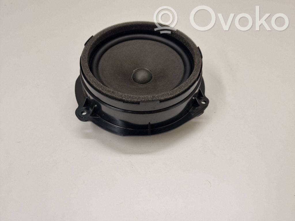 Audi A6 S6 C8 4K Altavoz de la puerta delantera 