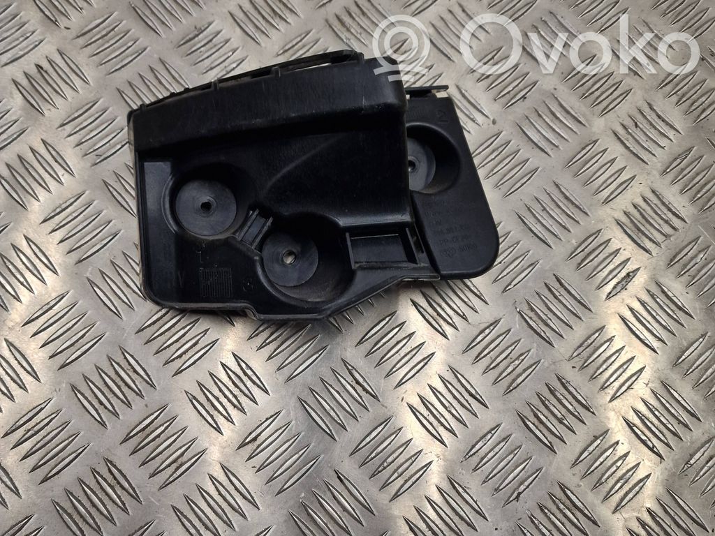 Audi Q4 e-tron Soporte de montaje del parachoques trasero 