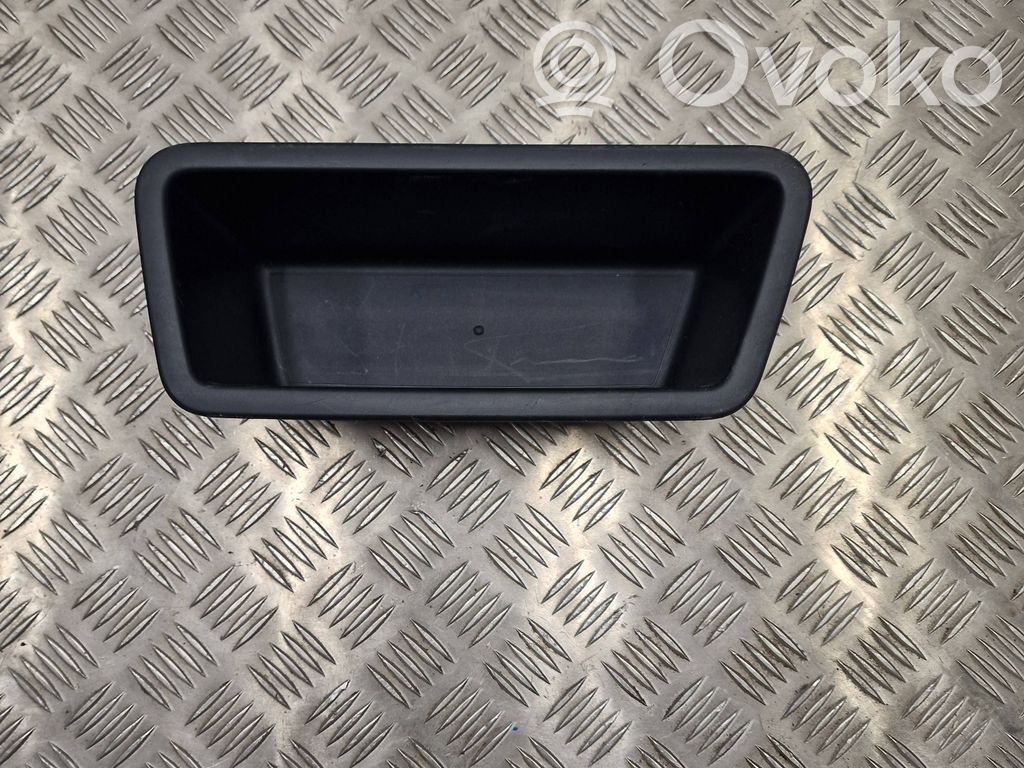 BMW X1 U11 Daiktadėžė bagažinėje 