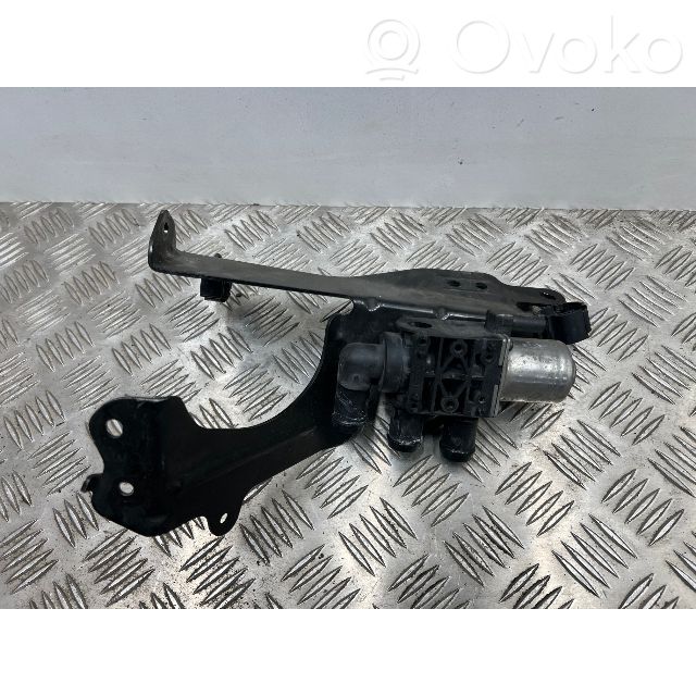 BMW 3 G20 G21 Pompa cyrkulacji / obiegu wody 