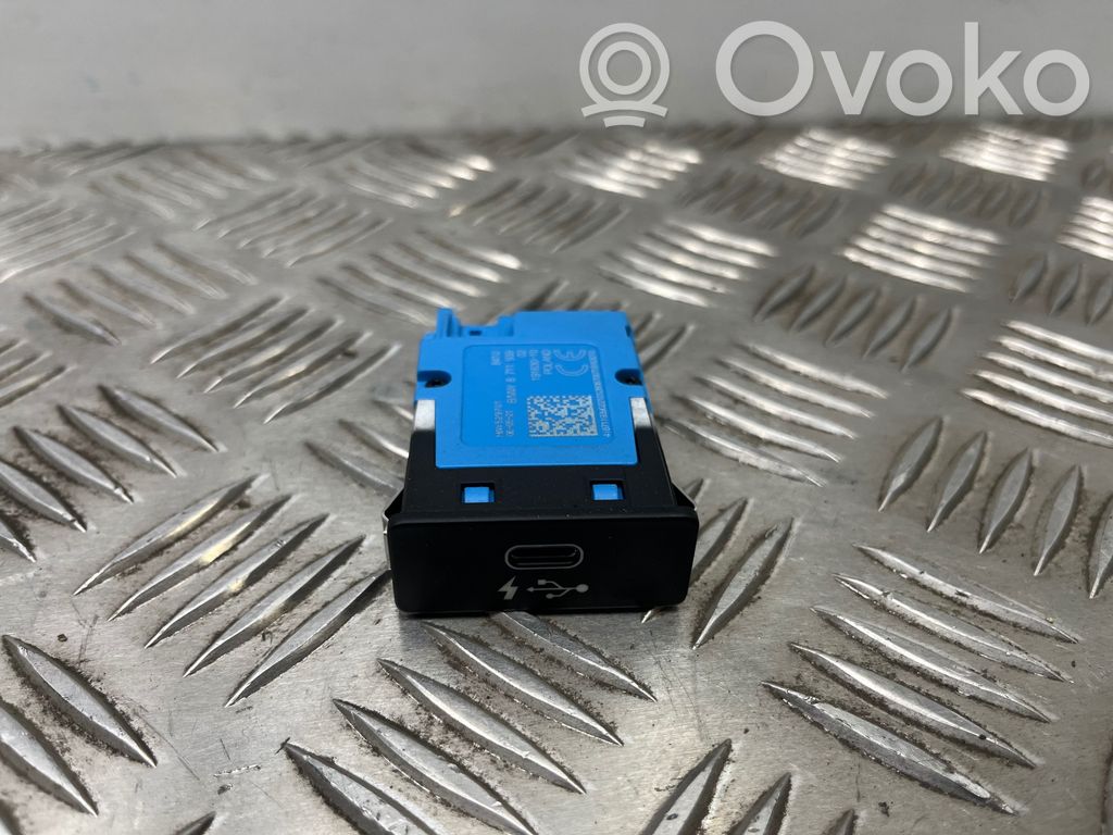BMW 3 G20 G21 Enchufe conector USB 