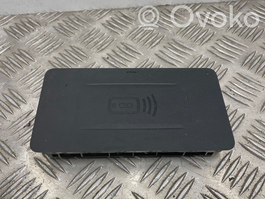BMW 3 G20 G21 Wireless charging module 
