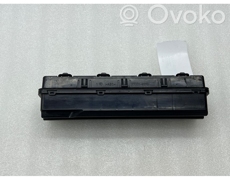 Suzuki Vitara (LY) Válvula de presión del panel lateral trasero 