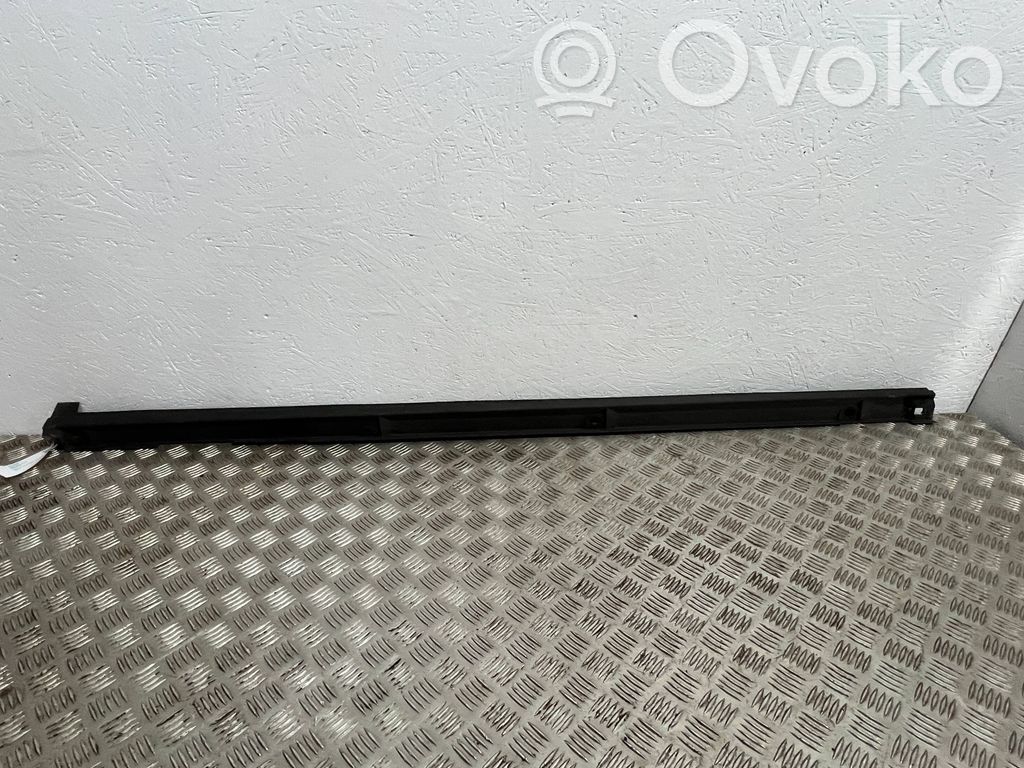 Audi Q2 - Listón 