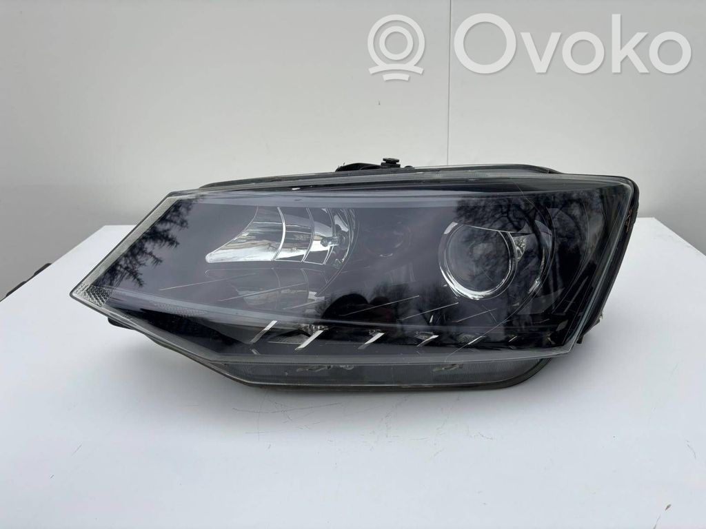 Skoda Fabia Mk3 (NJ) Faro/fanale 
