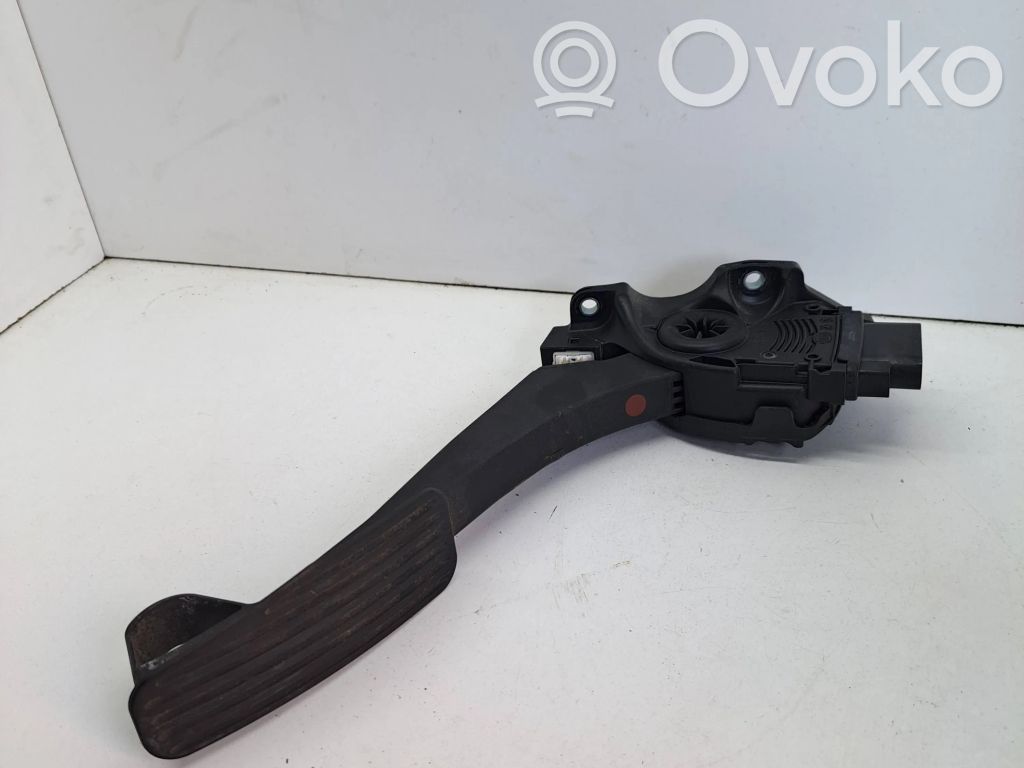 Volvo XC90 Accelerator throttle pedal 