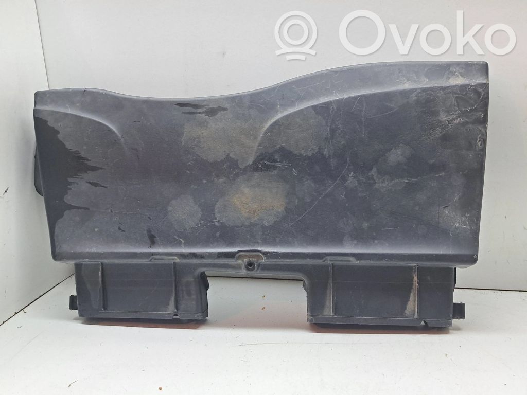 BMW 3 E90 E91 Air intake duct part 