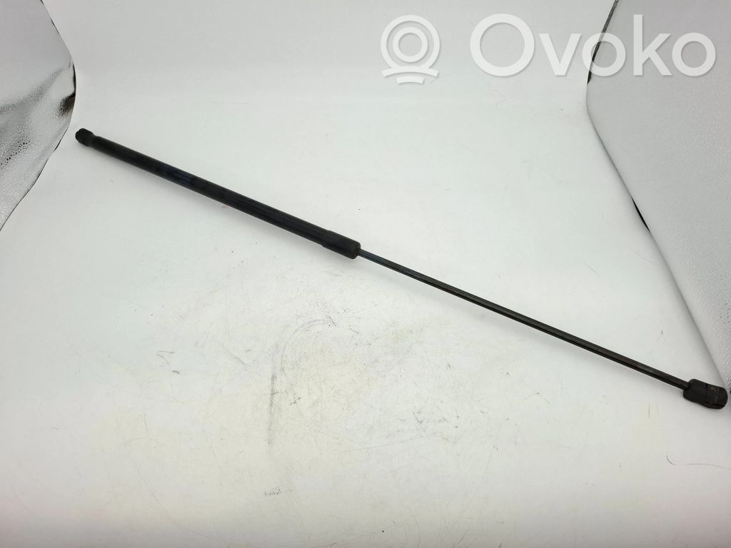 Volkswagen Eos Siłownik maski przedniej 