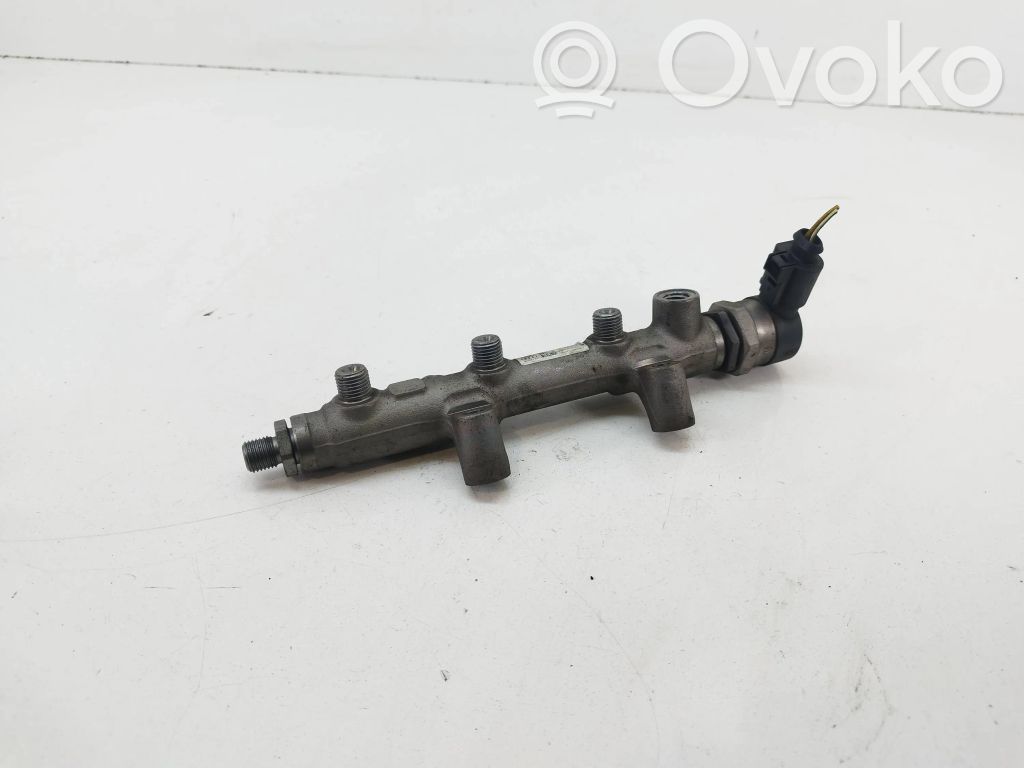 Fuel distributor   059130090BS,057130764AD