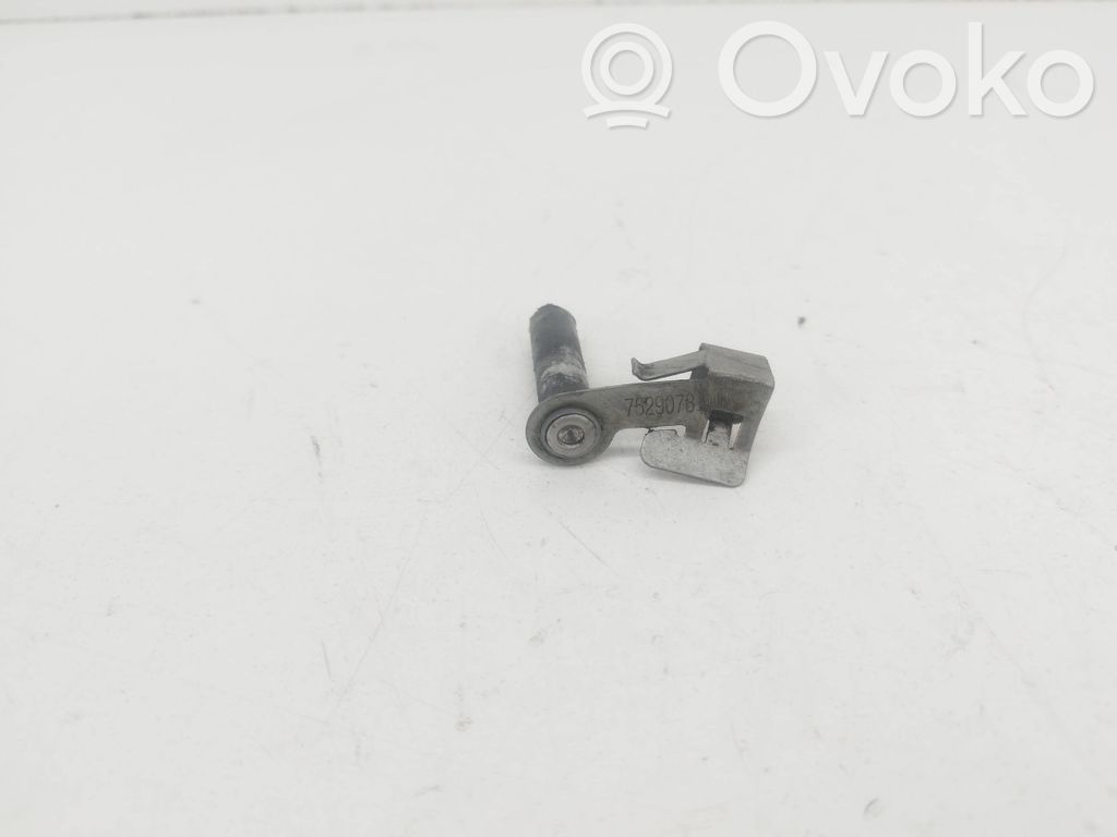 BMW 3 E90 E91 Gear shift cable bracket 