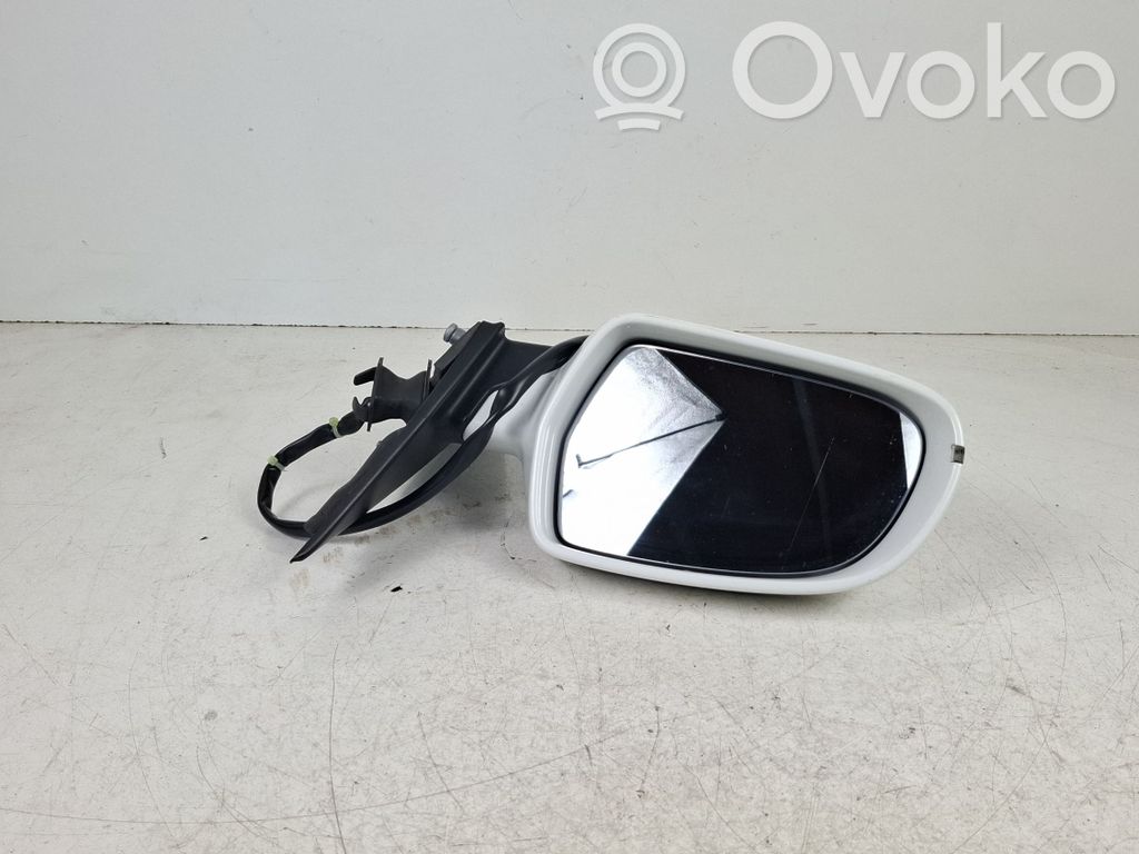 Audi A4 S4 B8 8K Front door electric wing mirror 