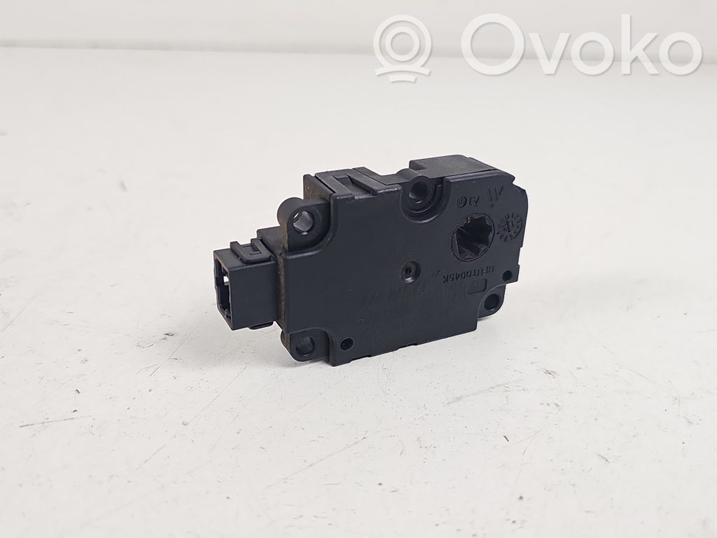 Volkswagen Transporter - Caravelle T5 Motor/actuator clapetă aer 