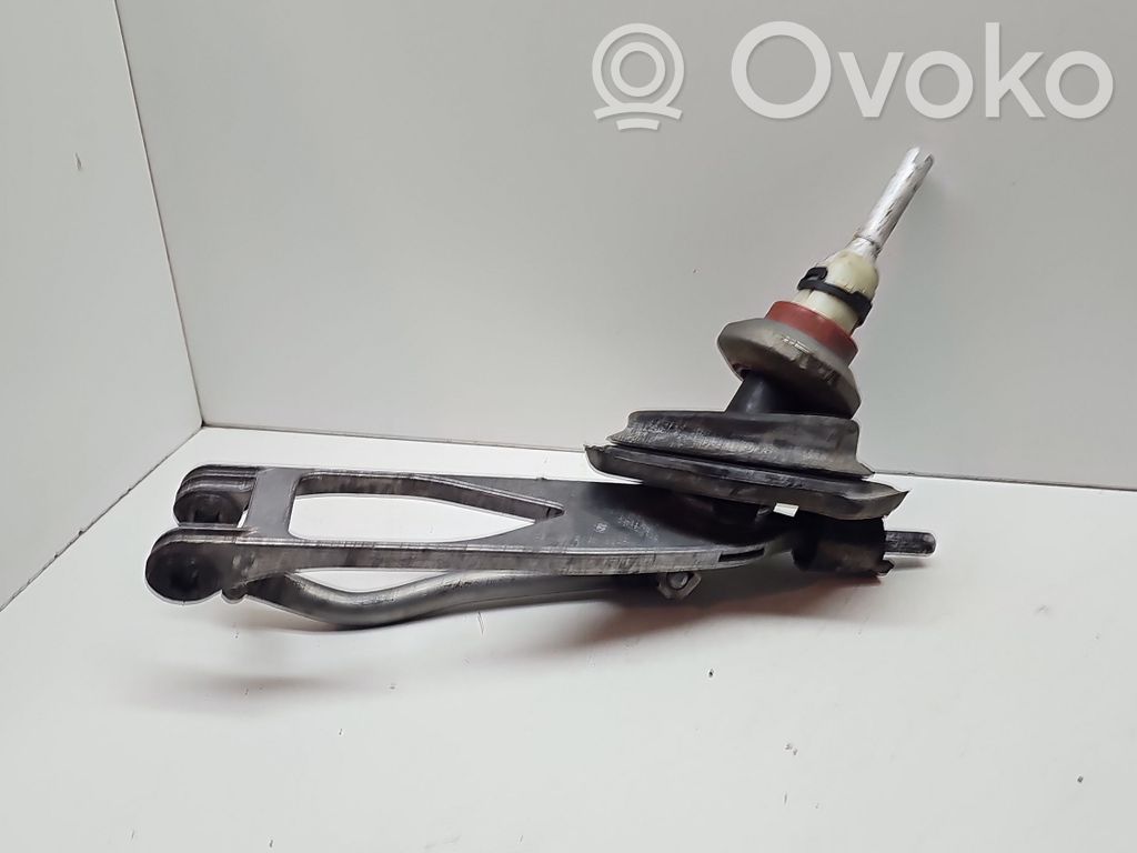 Gear shifter/selector   7566100,22769