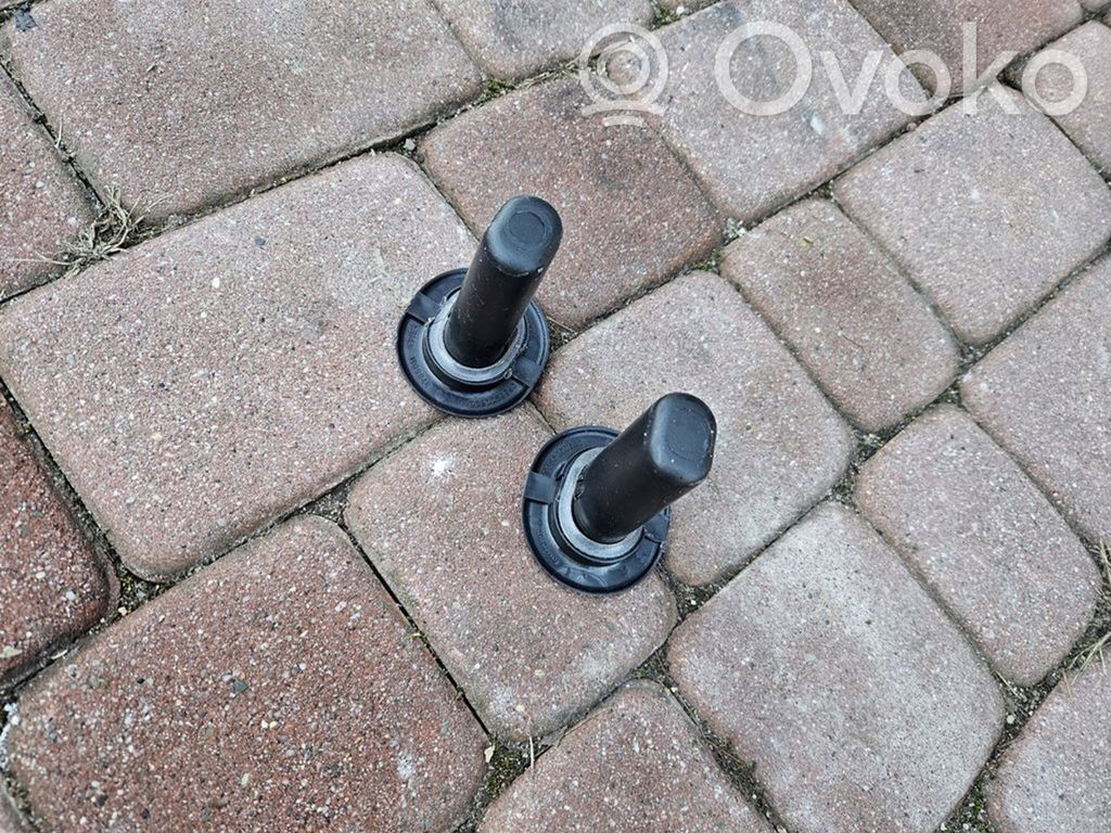 Opel Combo E Cita veida salona detaļa 
