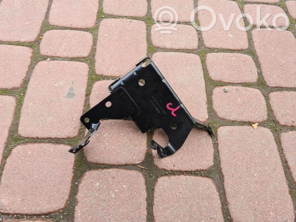 Renault Clio IV ABS pump bracket 